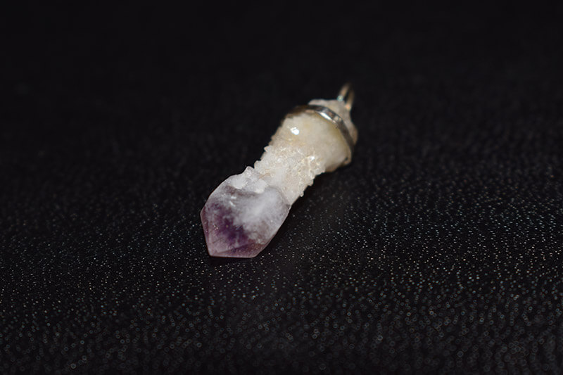 Bild Fülle-Zepter - Amethyst auf Bergkristall