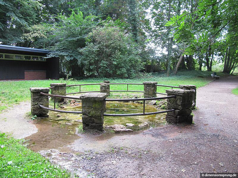 Bild Kraftorte - Niedersachsen - Der Wünschbrunnen bei Bad Nenndorf am Deister