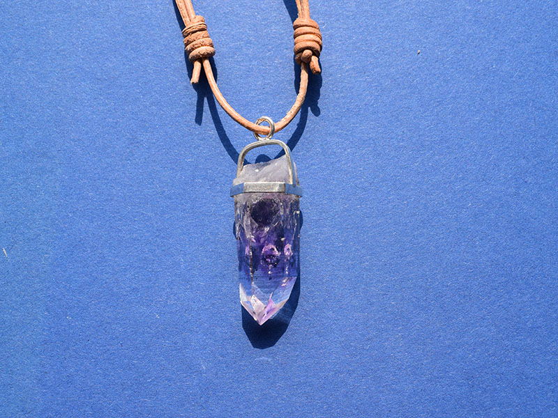 Zeitbrücken Meisterkristall mit Amethyst Zeitbrücken Meisterkristall mit Amethyst
